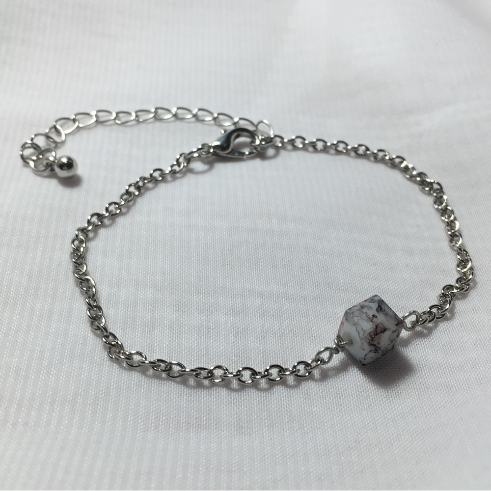 Dainty Bracelet 💋